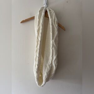 New York & Company White‎ Cable Knit Sequin Infinity Scarf